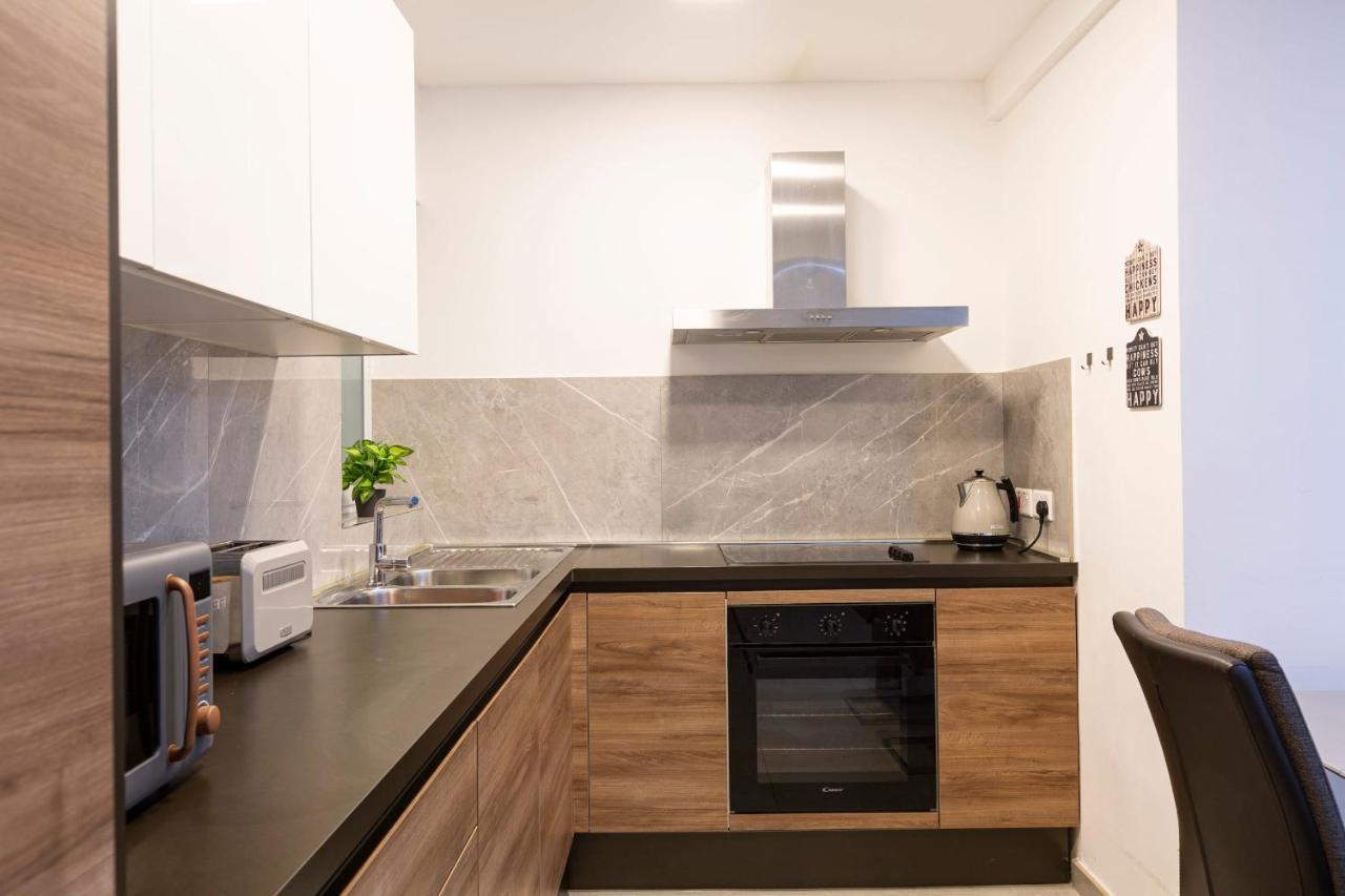 Golden Flat In San Pawl-Hosted By Sweetstay Bahía de San Pablo Exterior foto
