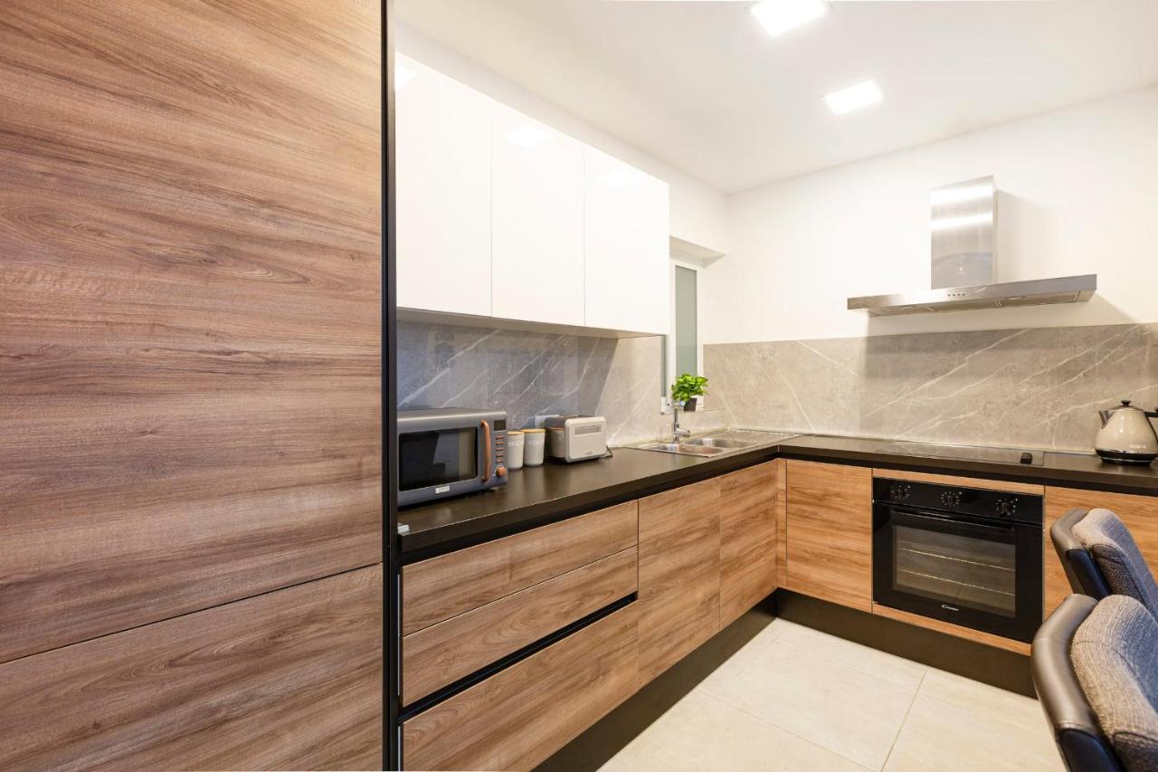Golden Flat In San Pawl-Hosted By Sweetstay Bahía de San Pablo Exterior foto