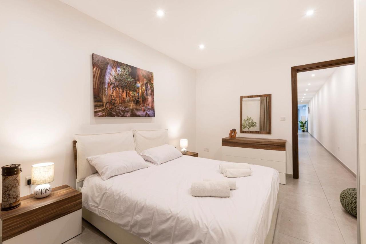 Golden Flat In San Pawl-Hosted By Sweetstay Bahía de San Pablo Exterior foto