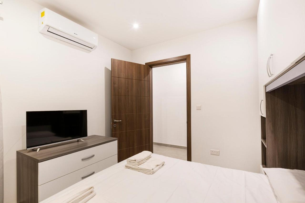 Golden Flat In San Pawl-Hosted By Sweetstay Bahía de San Pablo Exterior foto